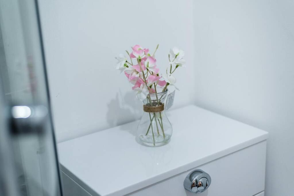 Liverpool City Centre - Fabulous 3 En-Suite Bedrooms - Sleeps 10 People Esterno foto